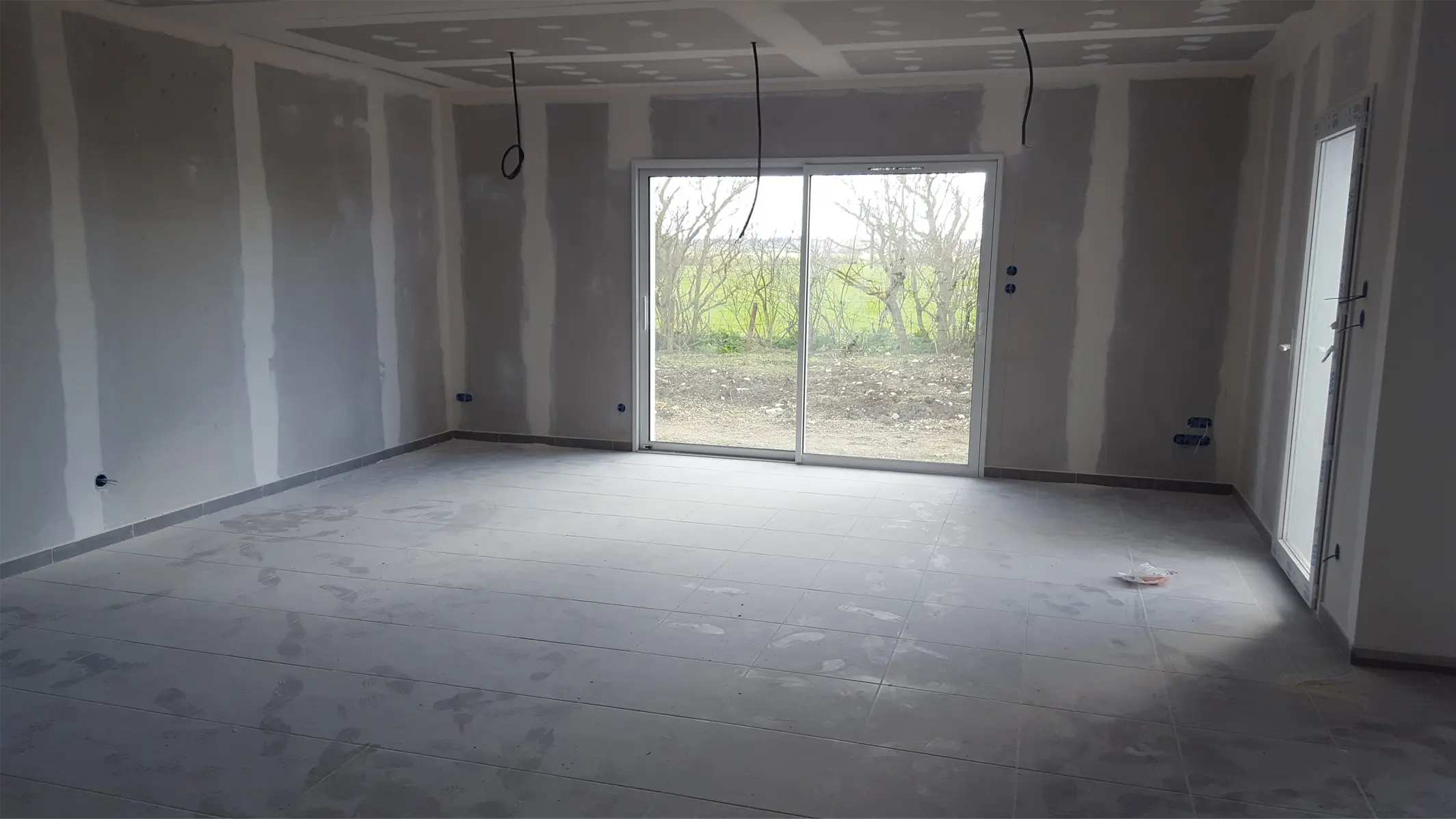 Ile kosztuje postawienie ścianki działowej